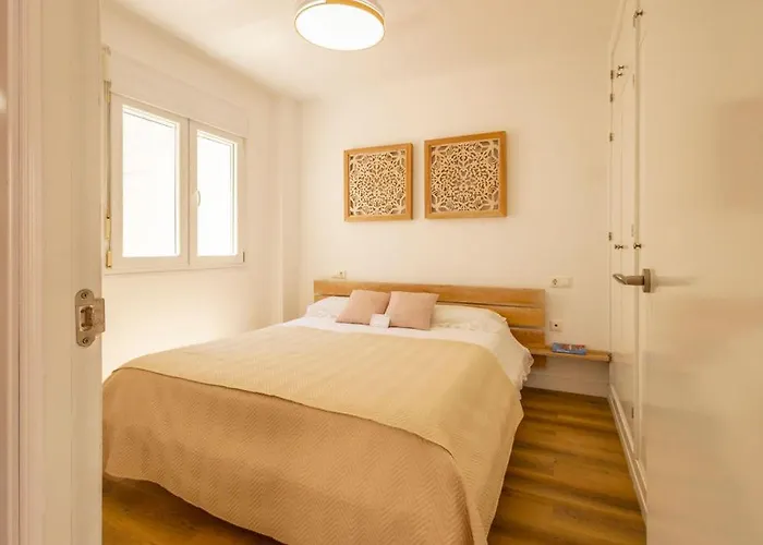 Cadizz-atico El Falla Con Terraza De 40m2 Apartment *